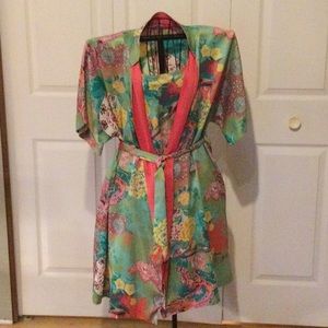 Natori nightgown and robe set